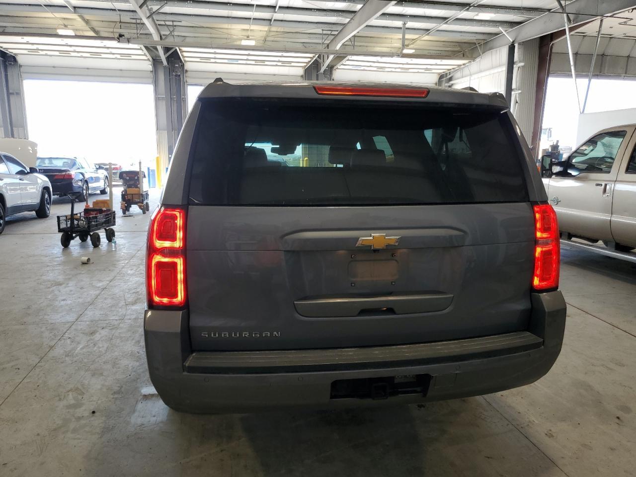 2018 CHEVROLET Suburban