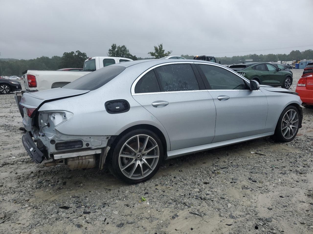 2022 MERCEDES-BENZ E-Class