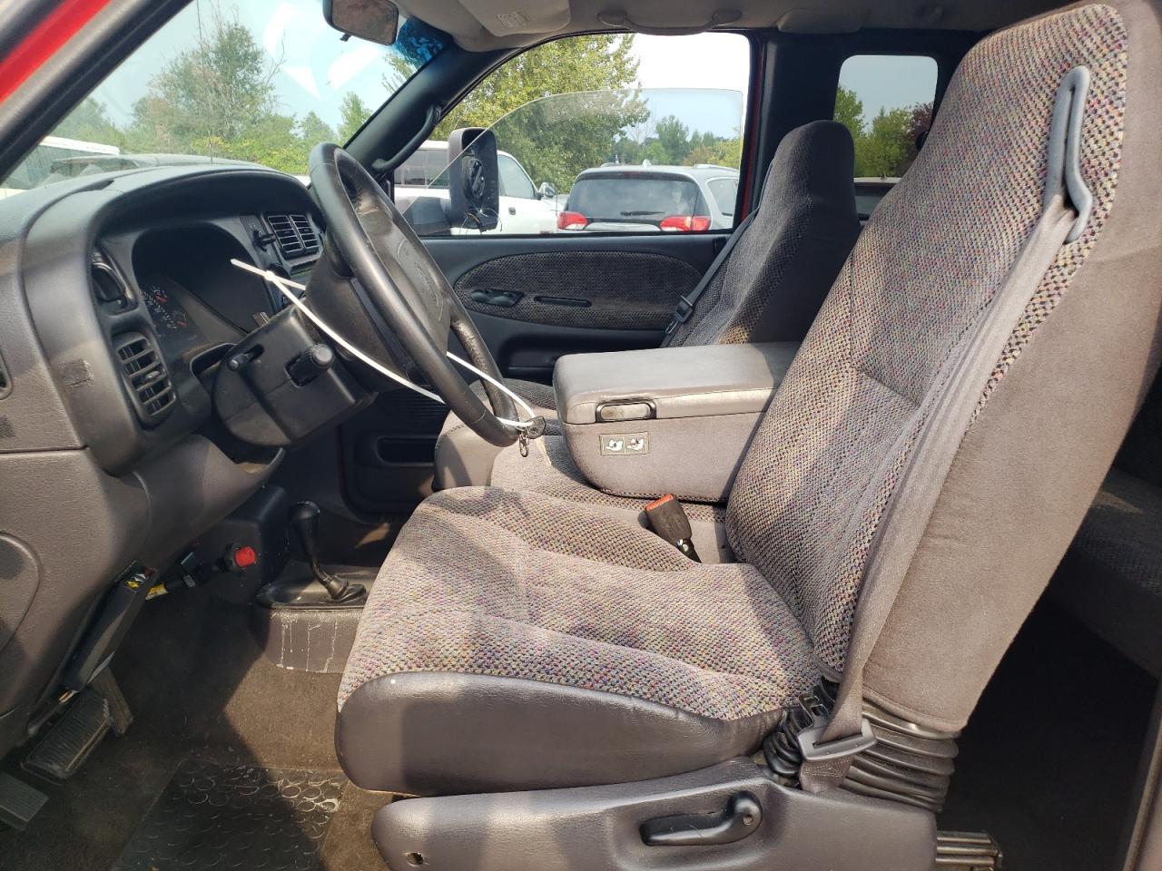 2001 DODGE Ram 2500