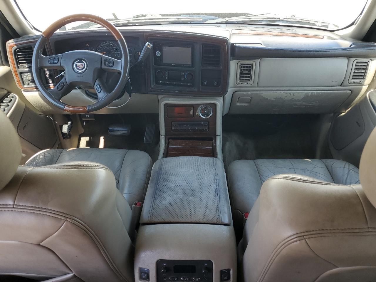 2004 CADILLAC ESCALADE