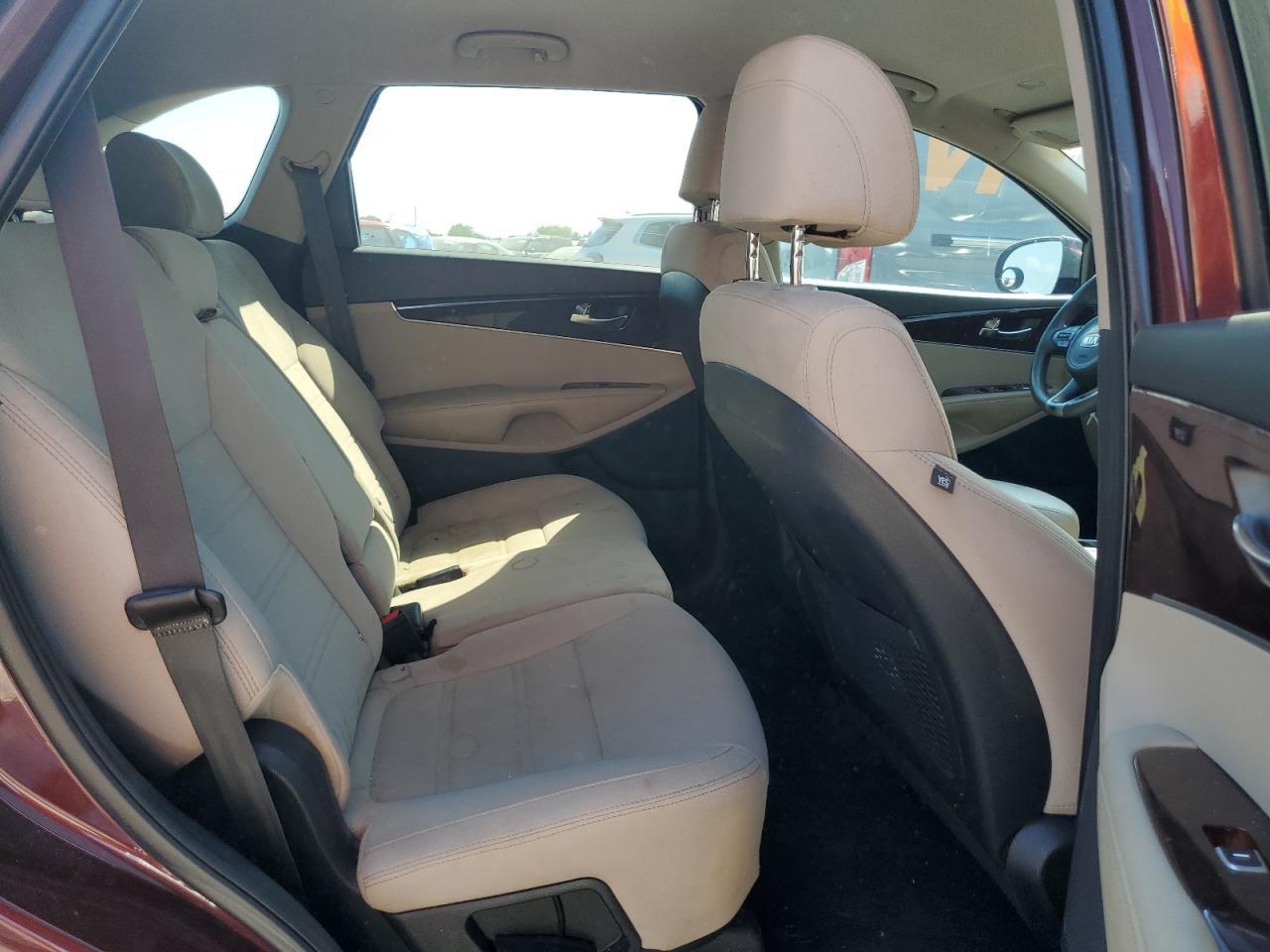 2017 KIA SORENTO