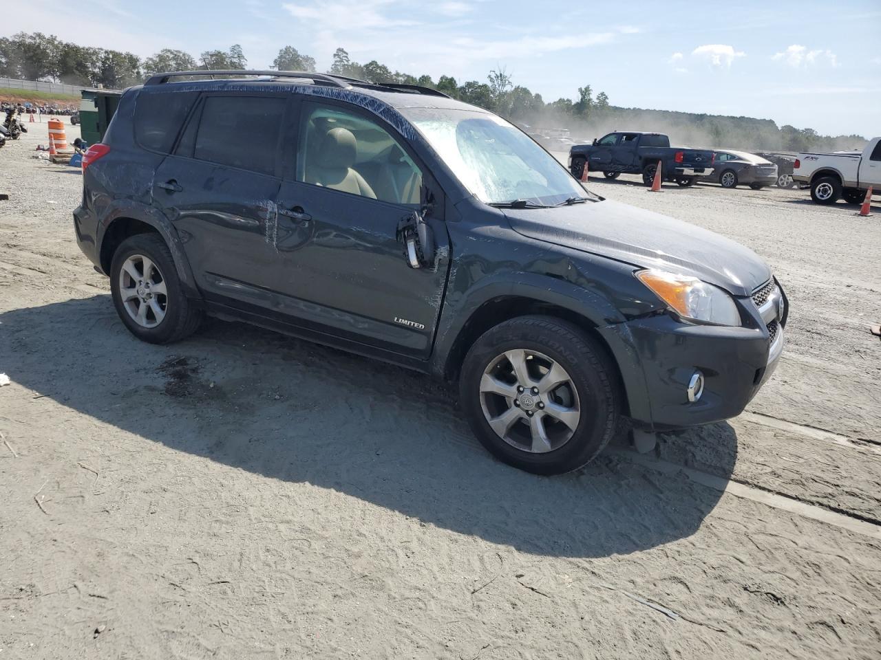 2011 TOYOTA RAV4