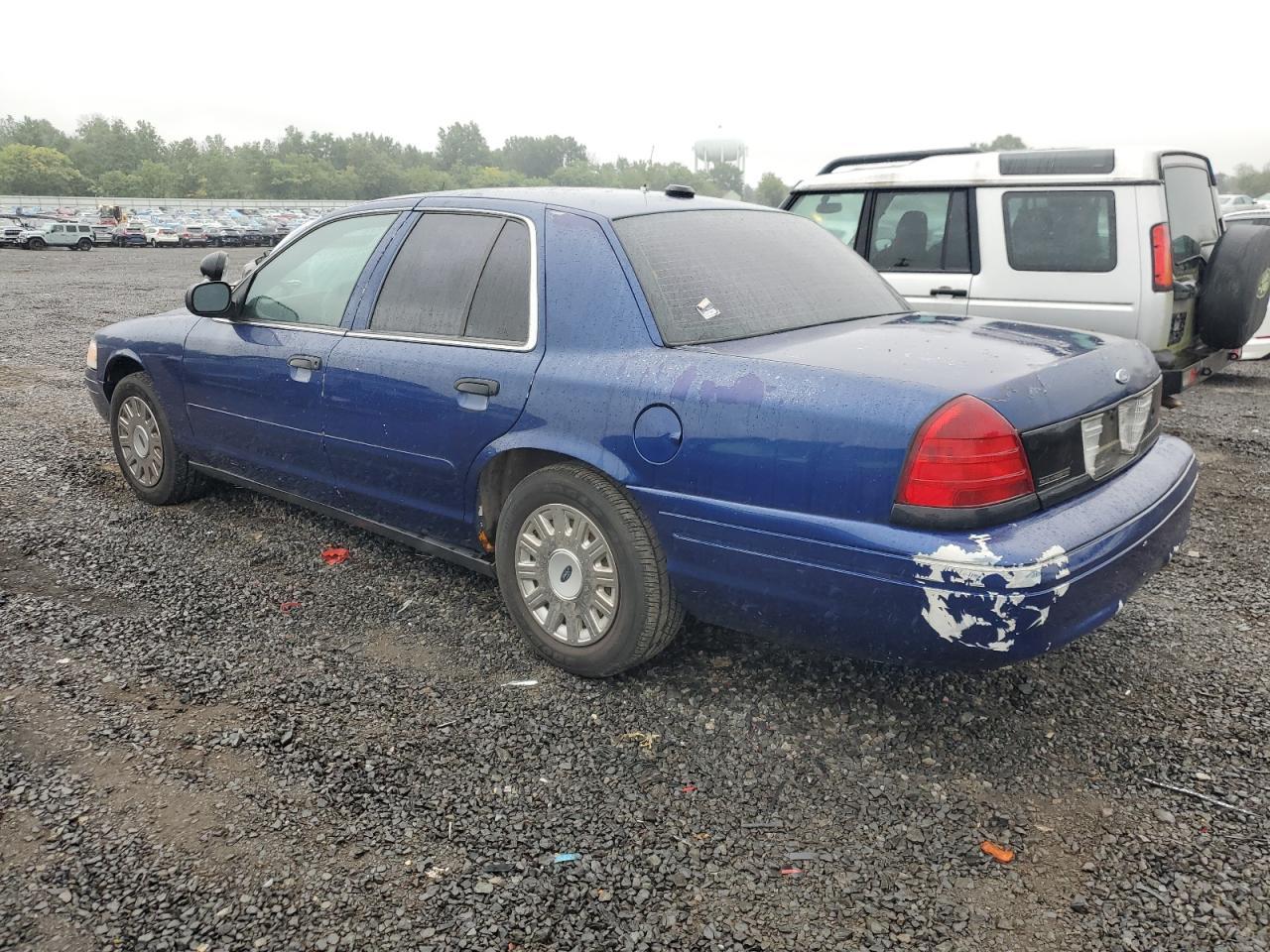 2004 FORD Crown Victoria