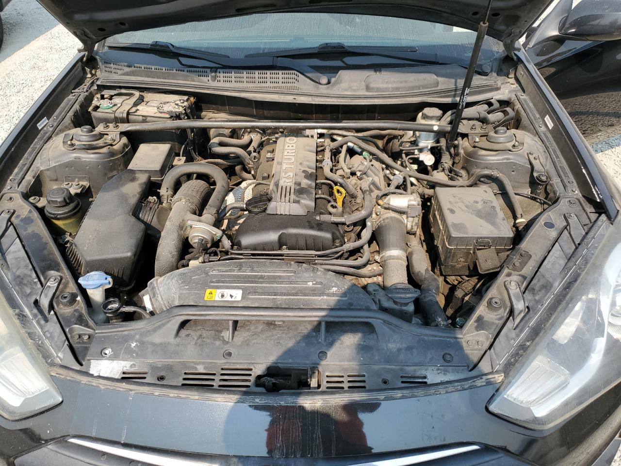 2013 HYUNDAI GENESIS