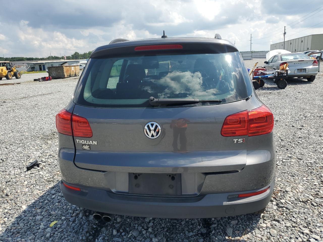 2016 VOLKSWAGEN TIGUAN