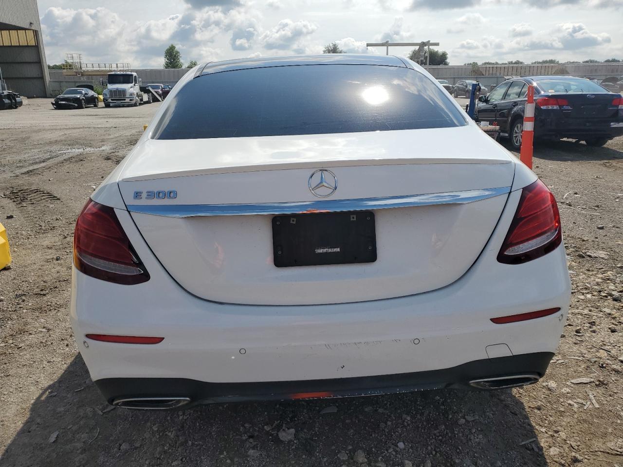 2017 MERCEDES-BENZ E-Class
