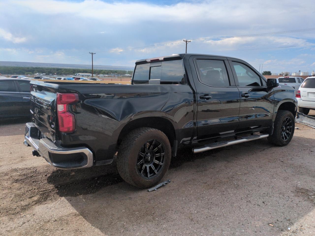 2023 CHEVROLET Silverado
