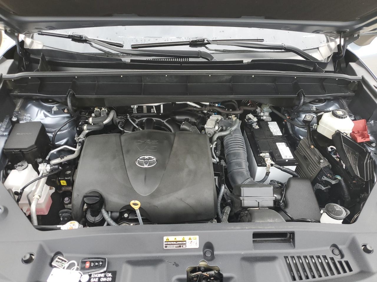 2022 TOYOTA HIGHLANDER