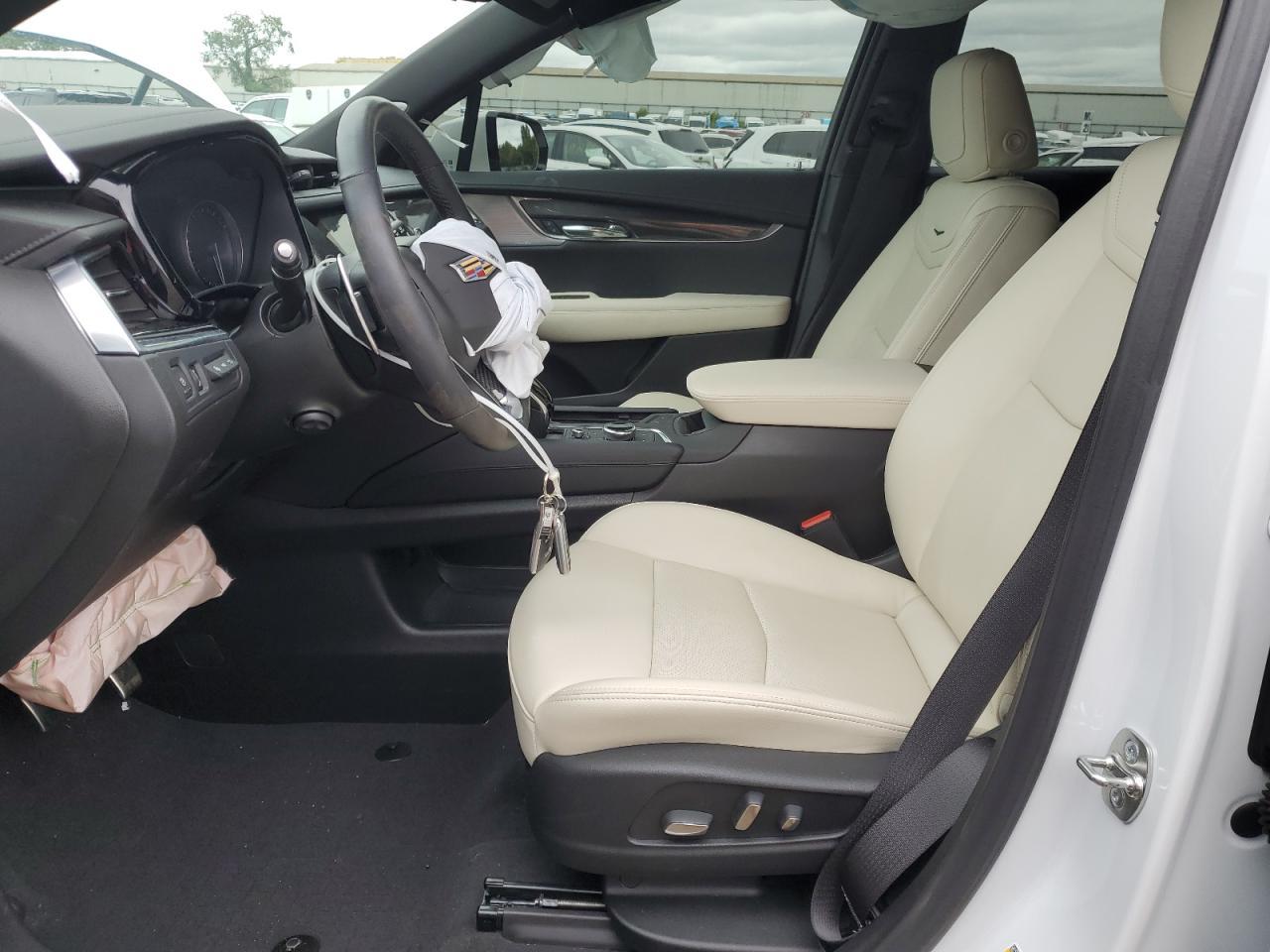2024 CADILLAC XT6