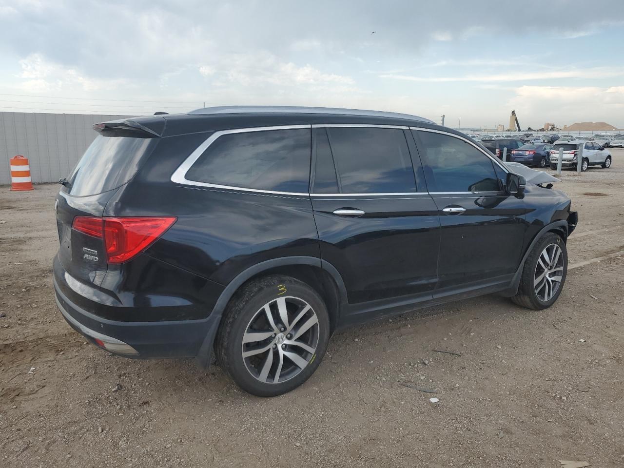 2017 HONDA PILOT