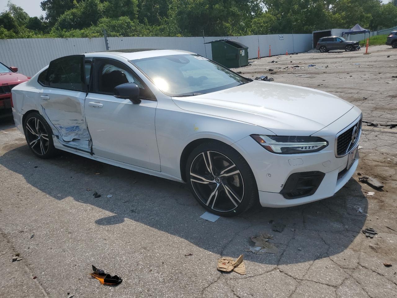 2020 VOLVO S90