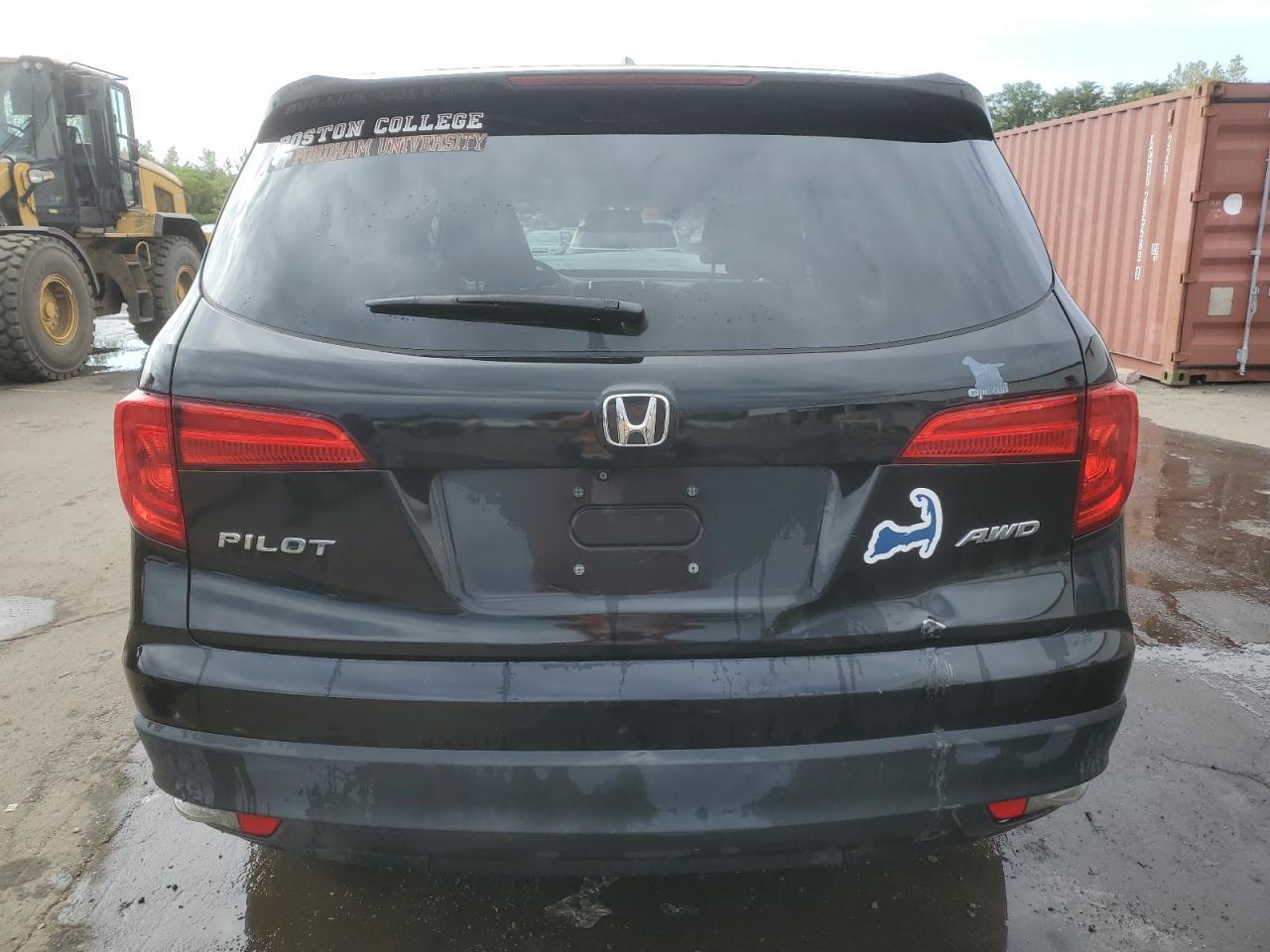 2017 HONDA PILOT