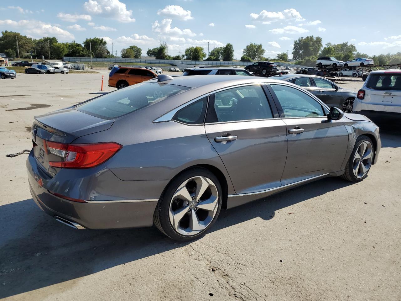 2018 HONDA ACCORD