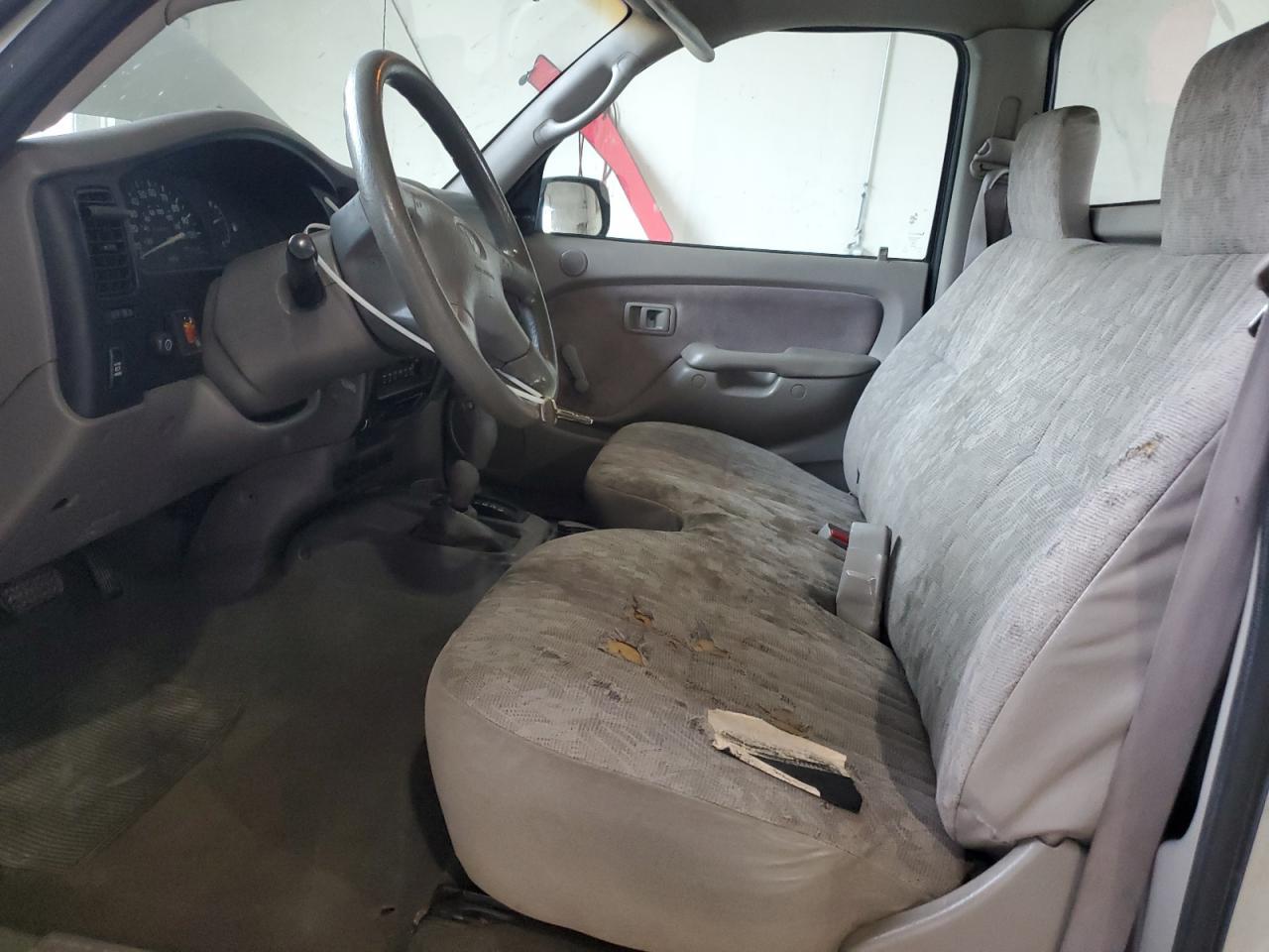 2004 TOYOTA TACOMA