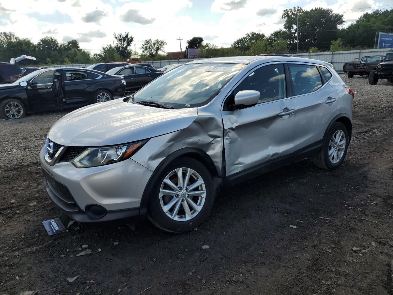 2017 NISSAN Rogue Sport