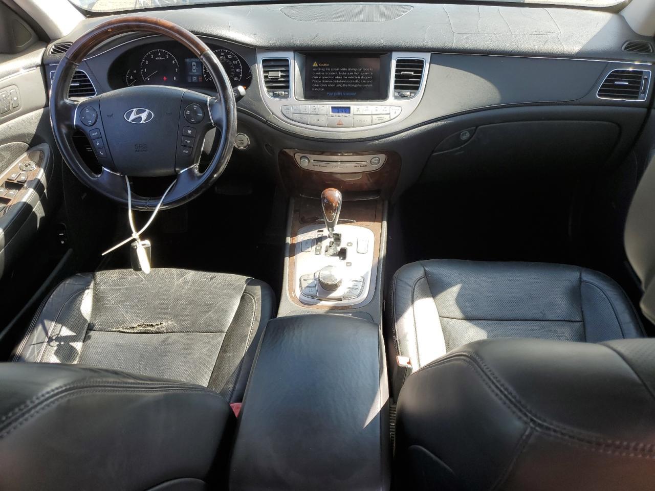 2011 HYUNDAI GENESIS
