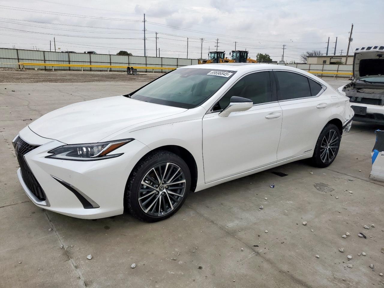 2022 LEXUS ES 300H
