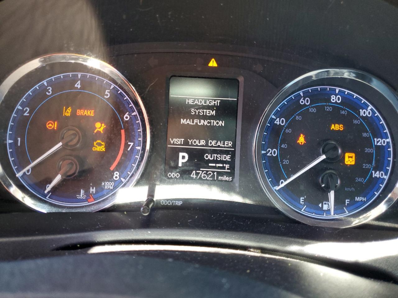 2018 TOYOTA COROLLA