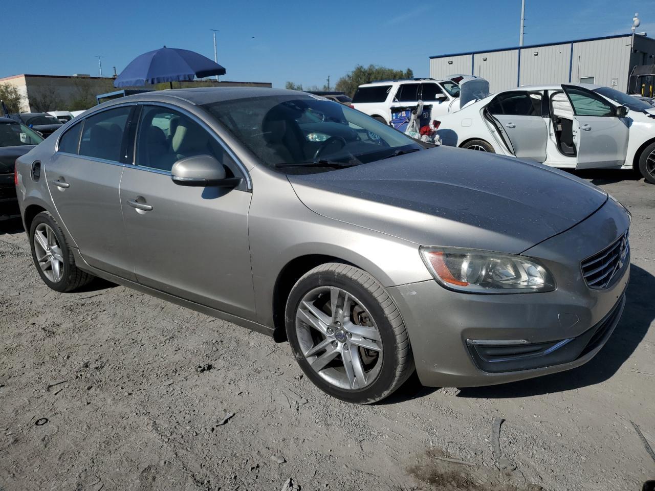 2014 VOLVO S60
