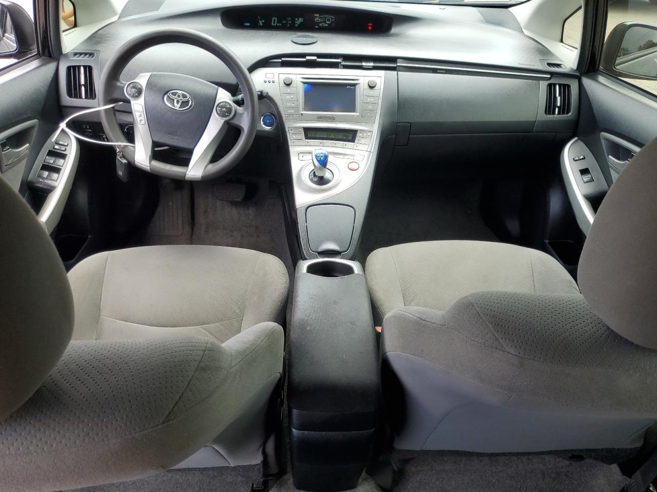 2015 TOYOTA PRIUS