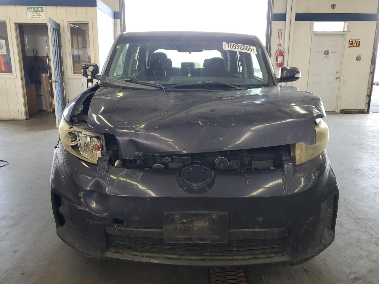 2012 TOYOTA SCION