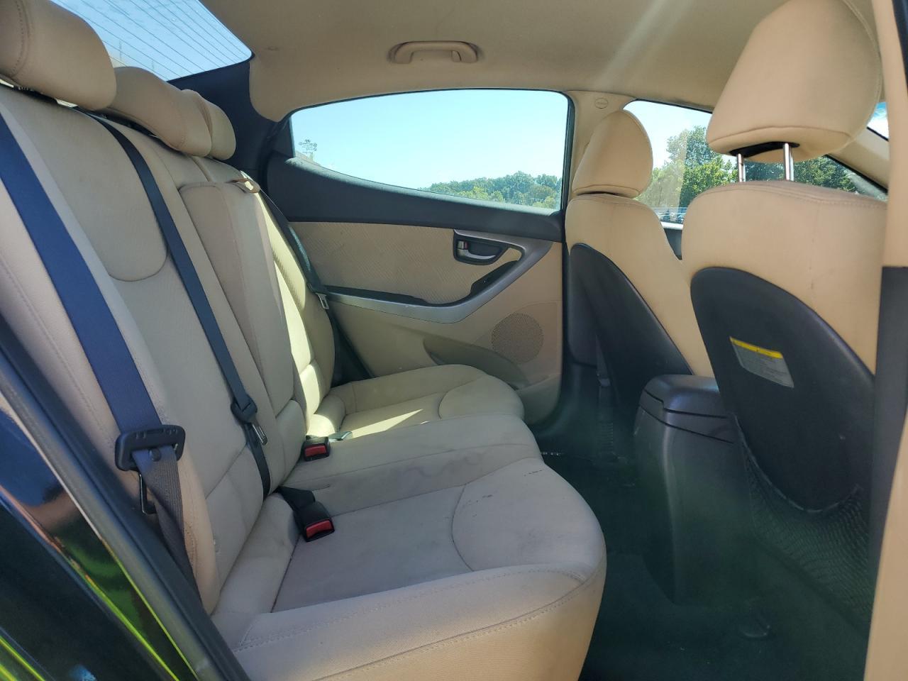 2013 HYUNDAI ELANTRA