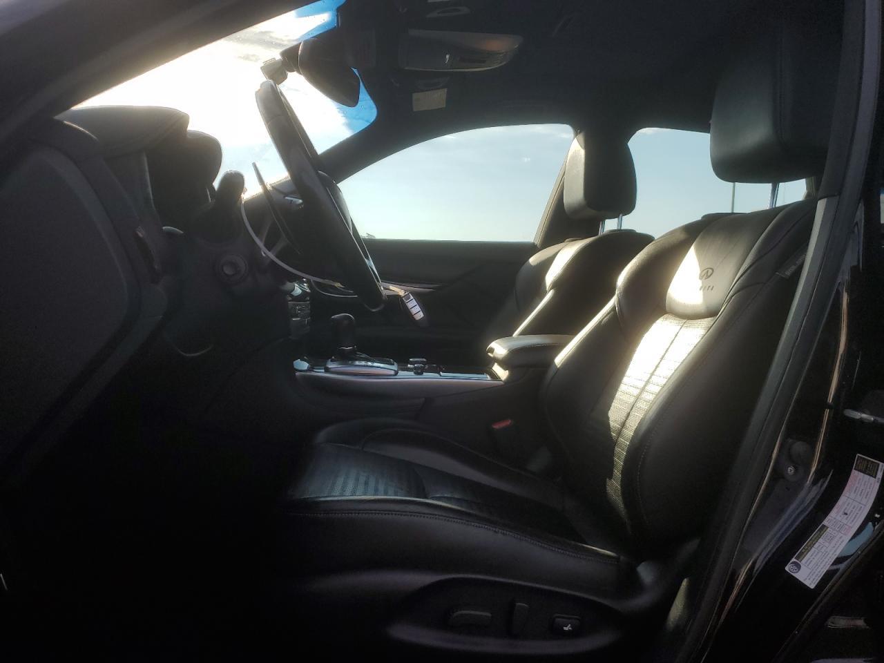 2013 INFINITI M37