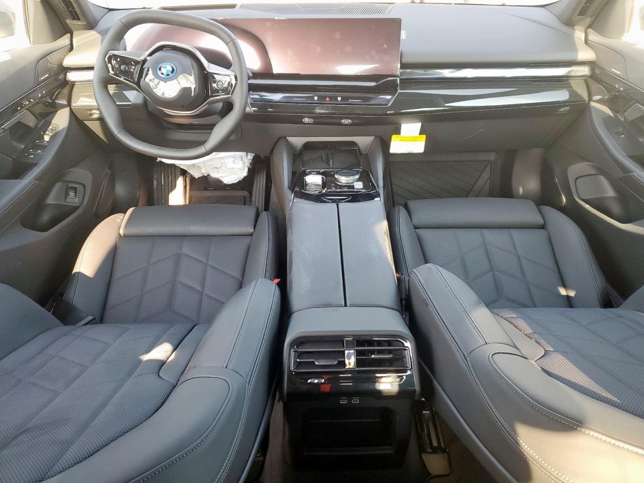 2025 BMW i5