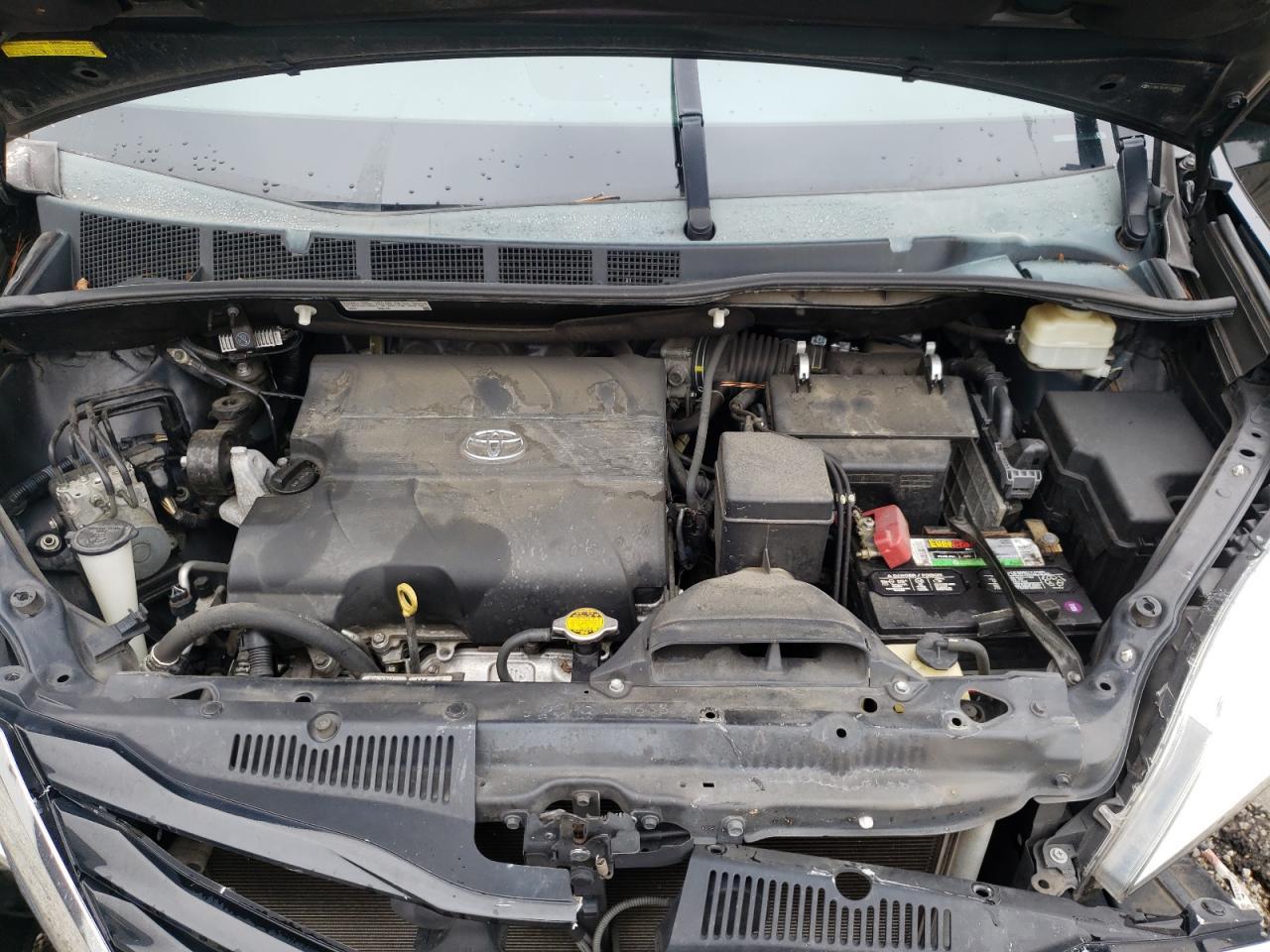 2015 TOYOTA SIENNA