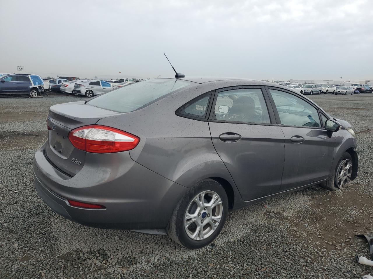 2014 FORD Fiesta