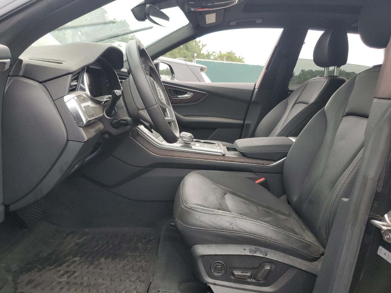 2021 AUDI Q8