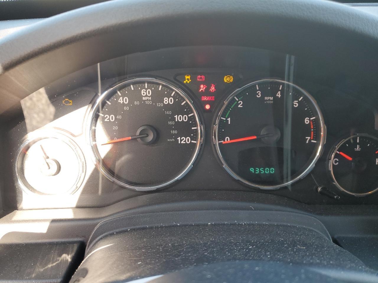 2012 JEEP Liberty