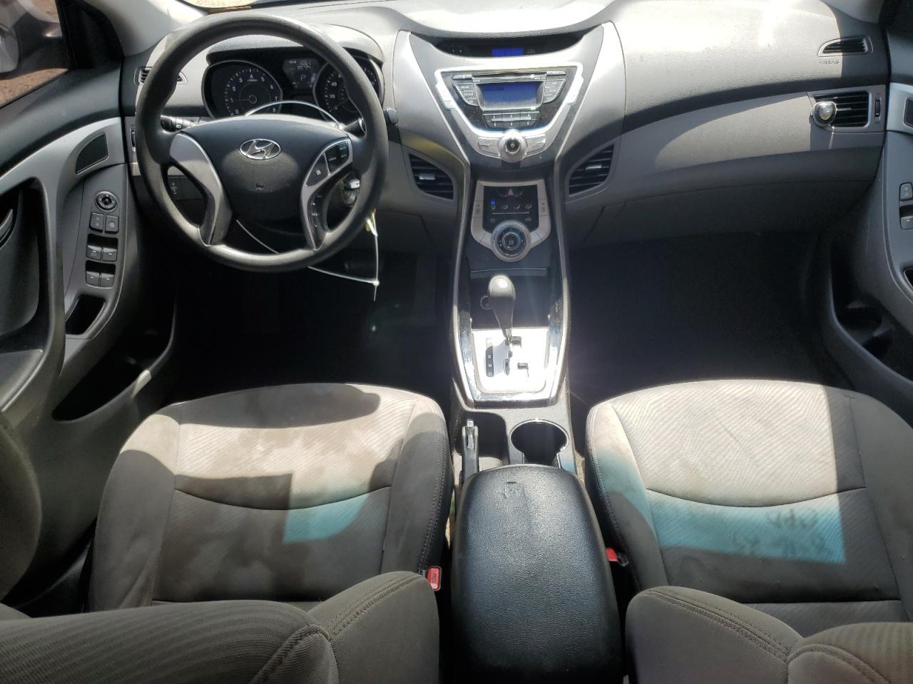 2012 HYUNDAI ELANTRA