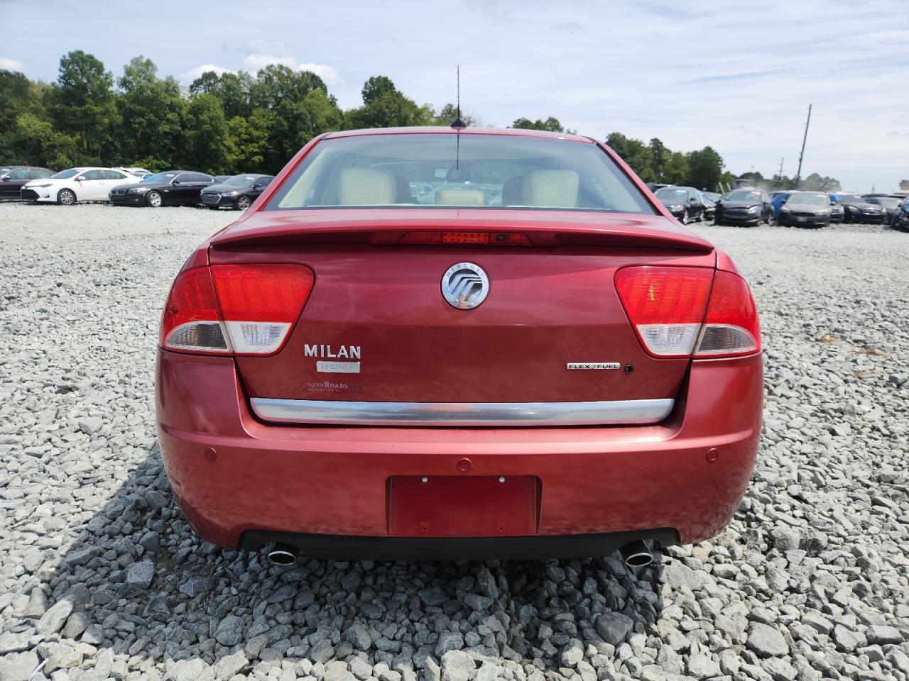 2011 MERCURY Milan