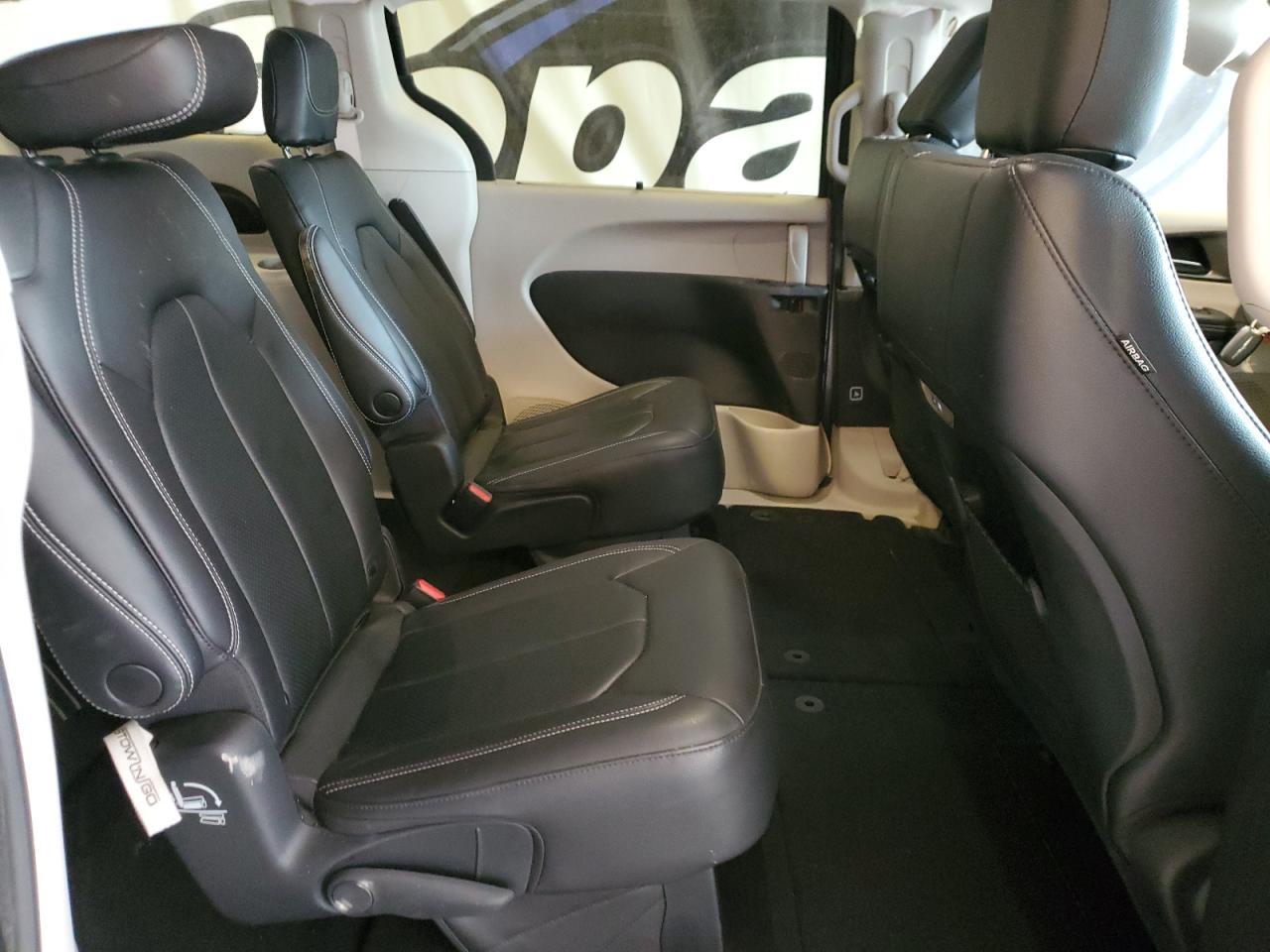 2022 CHRYSLER Pacifica