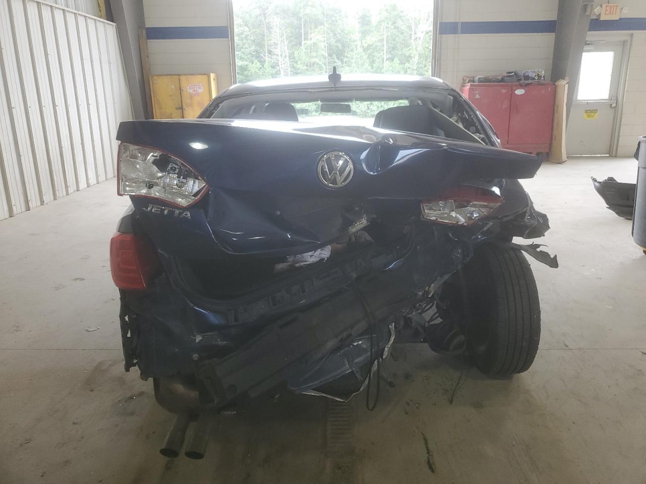 2013 VOLKSWAGEN JETTA