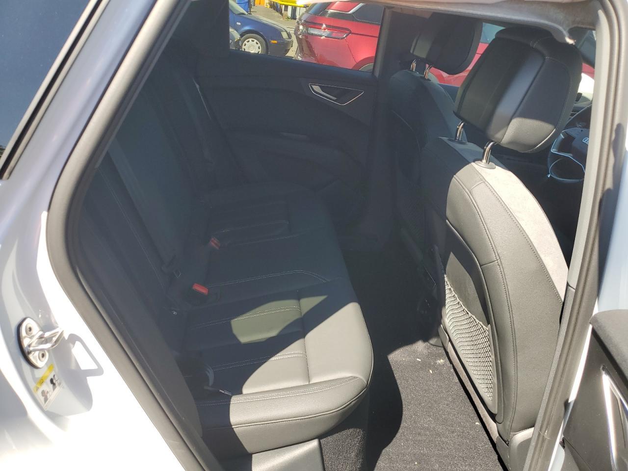 2024 AUDI Q4 e-tron