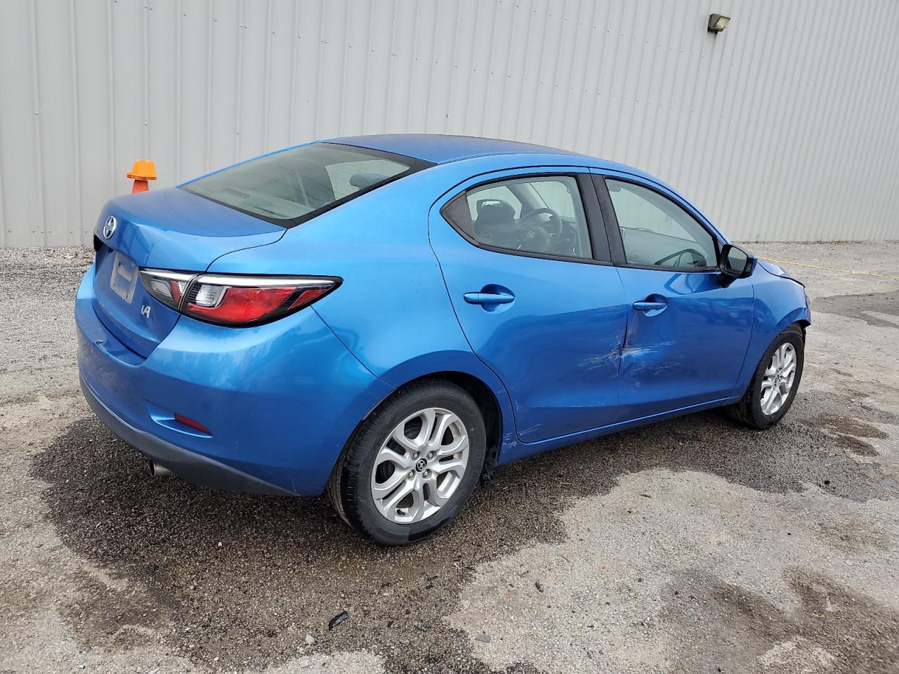 2016 SCION iA