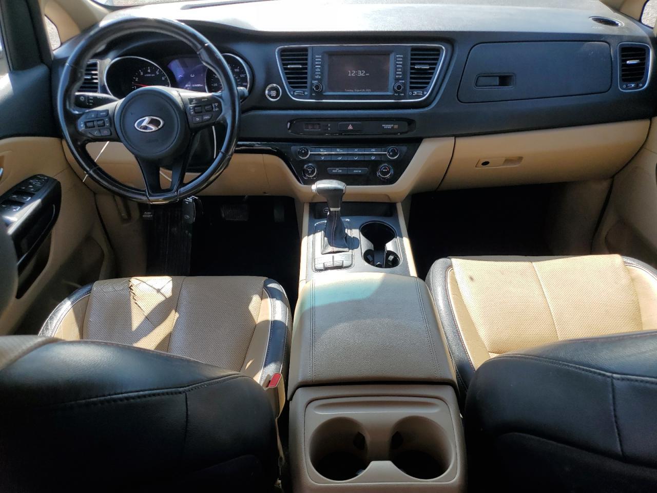 2017 KIA SEDONA