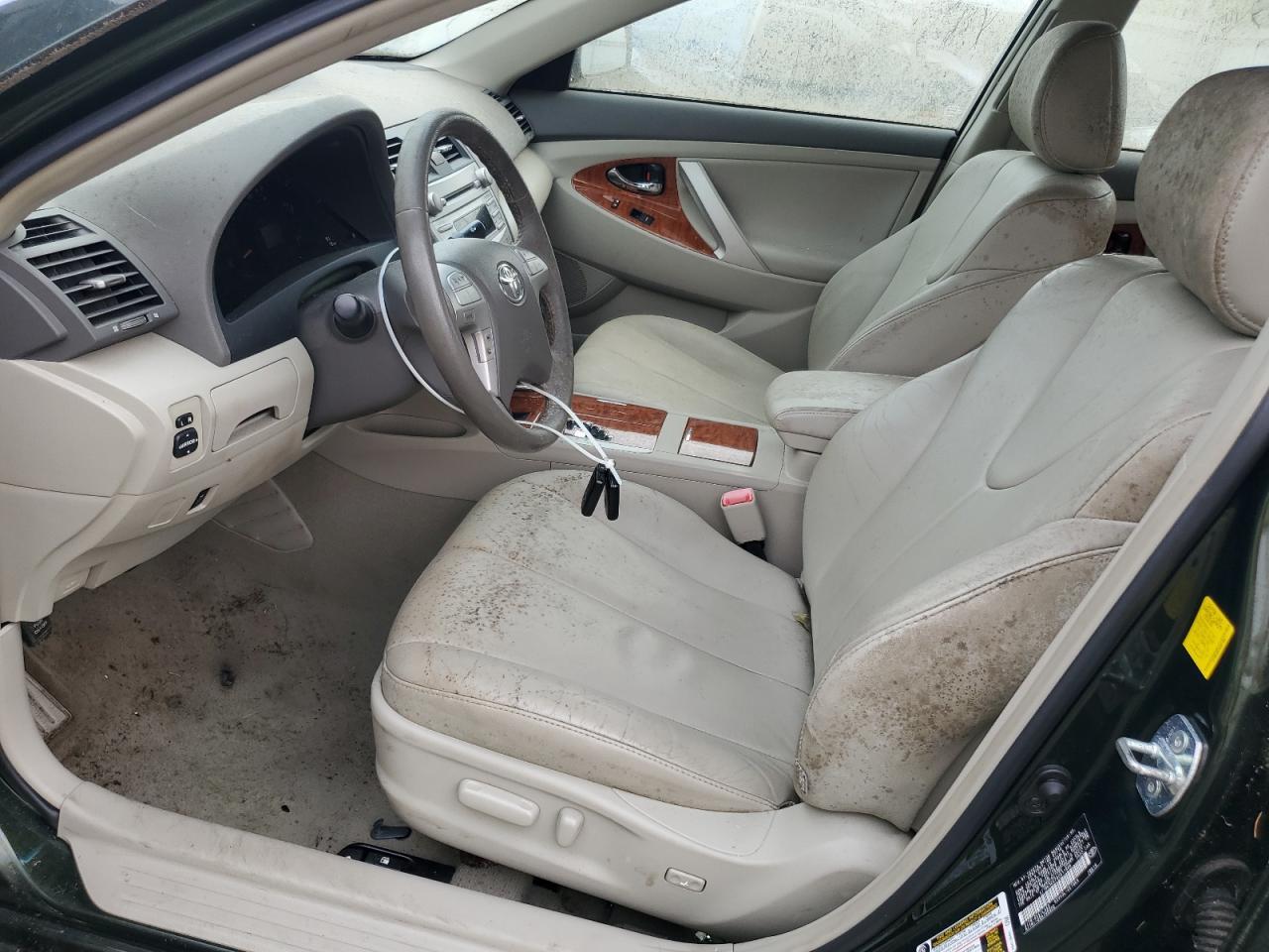 2011 TOYOTA CAMRY