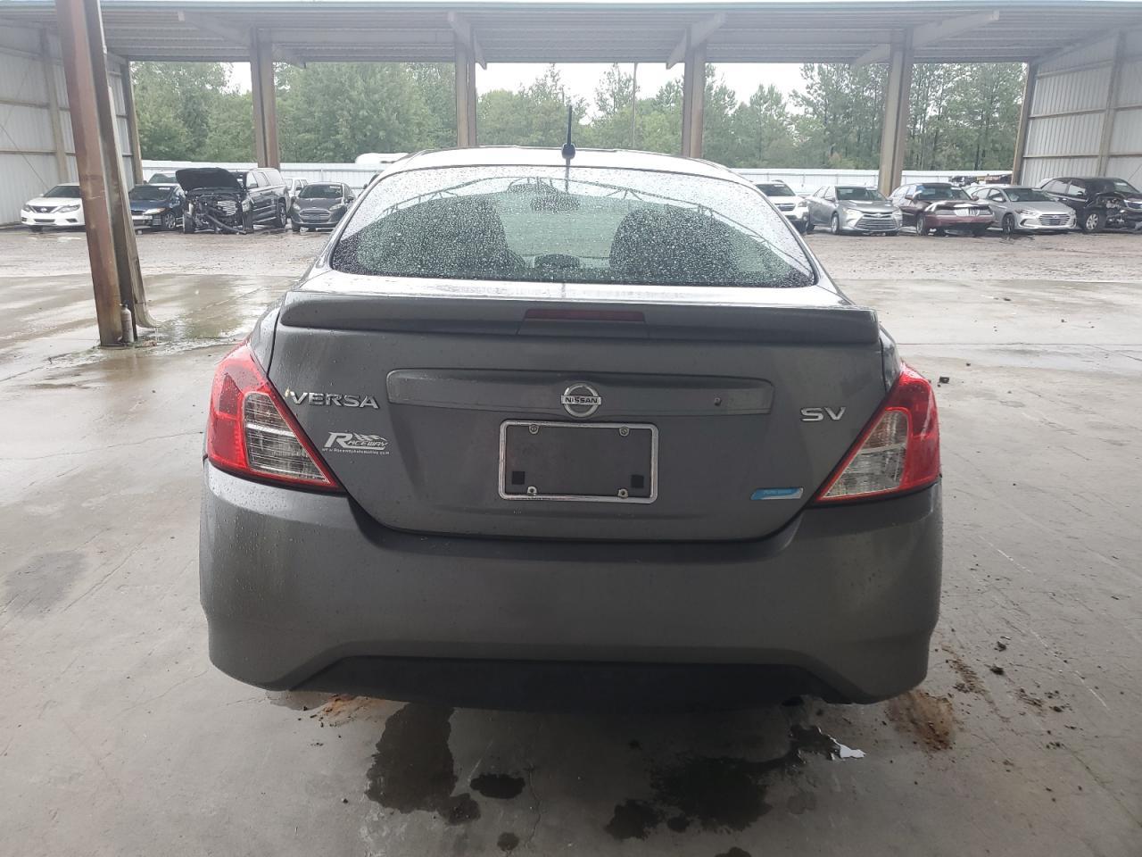 2016 NISSAN VERSA