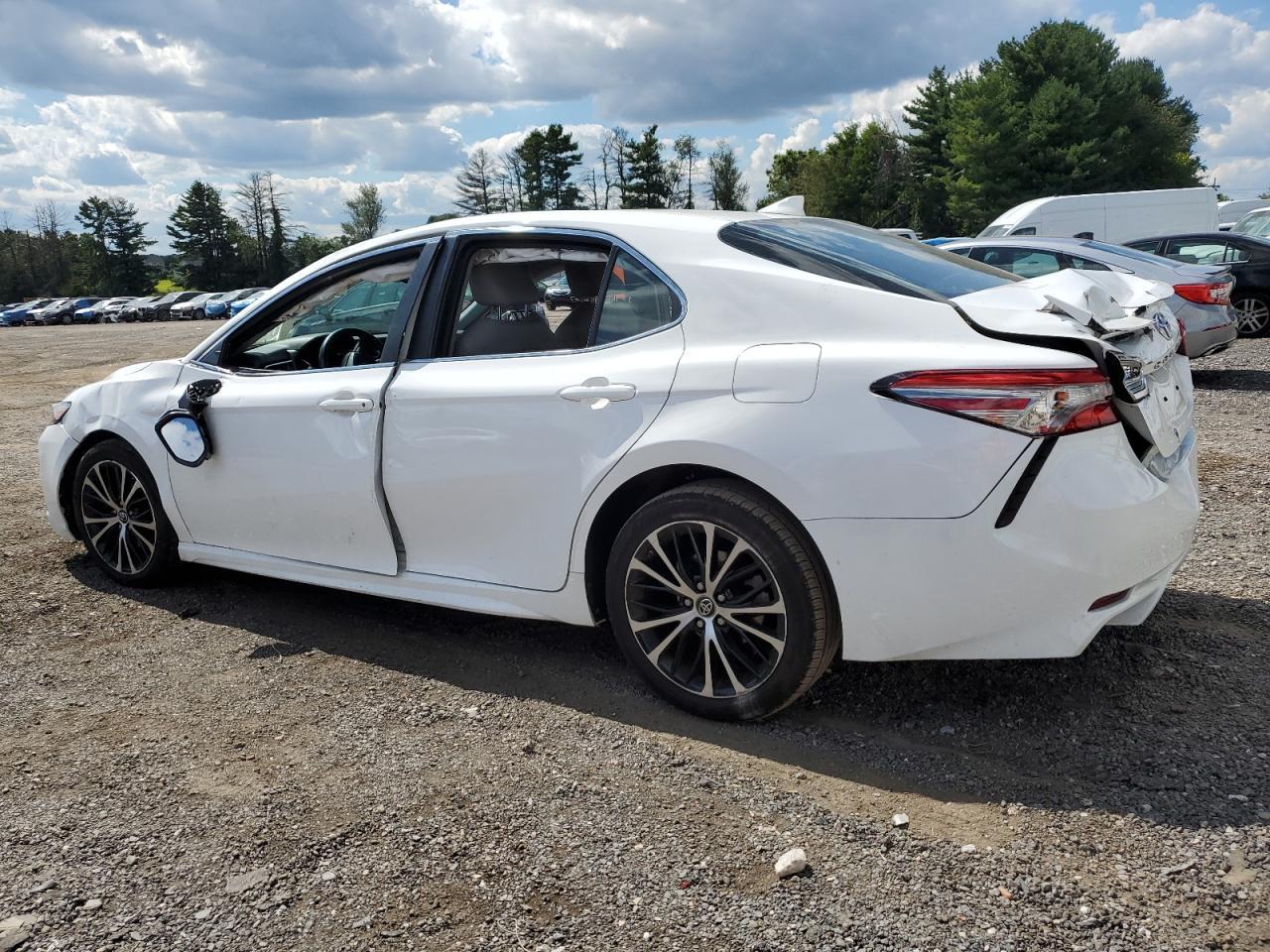 2018 TOYOTA CAMRY