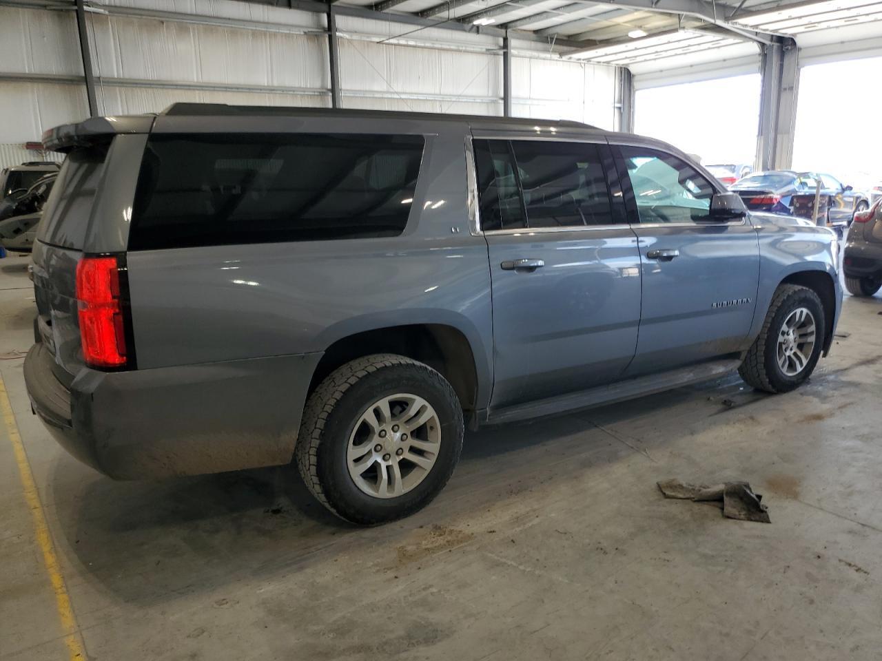 2018 CHEVROLET Suburban