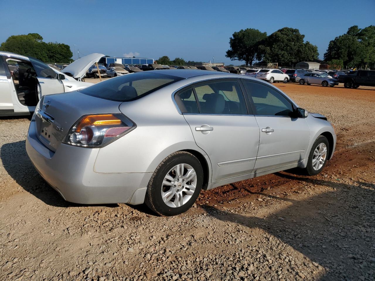 2011 NISSAN ALTIMA