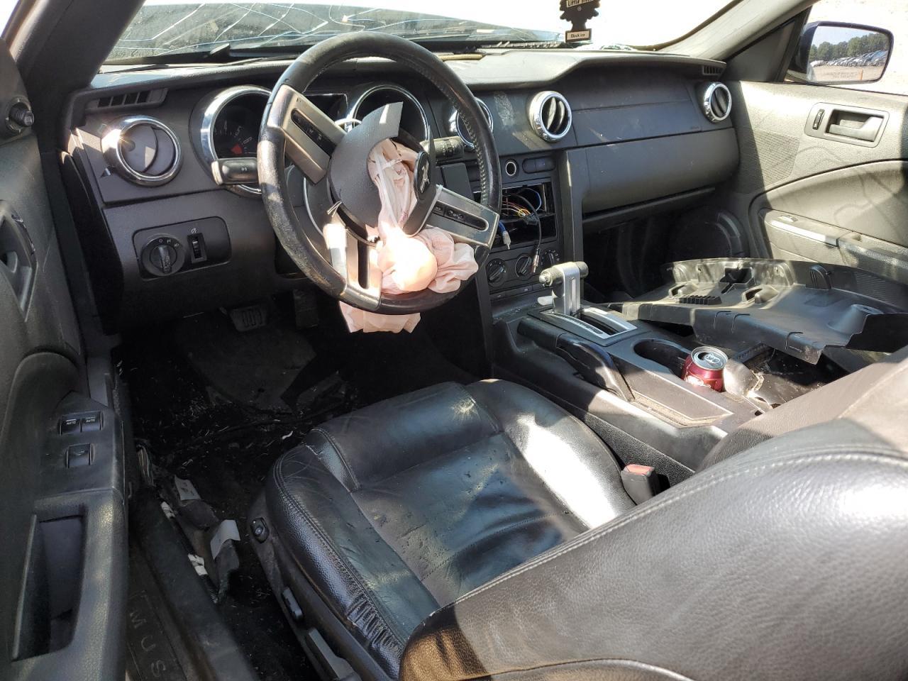 2005 FORD MUSTANG