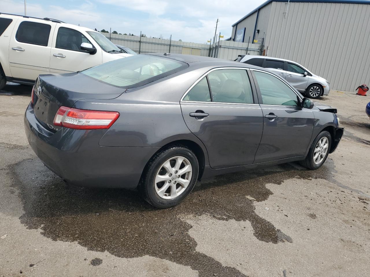2010 TOYOTA CAMRY