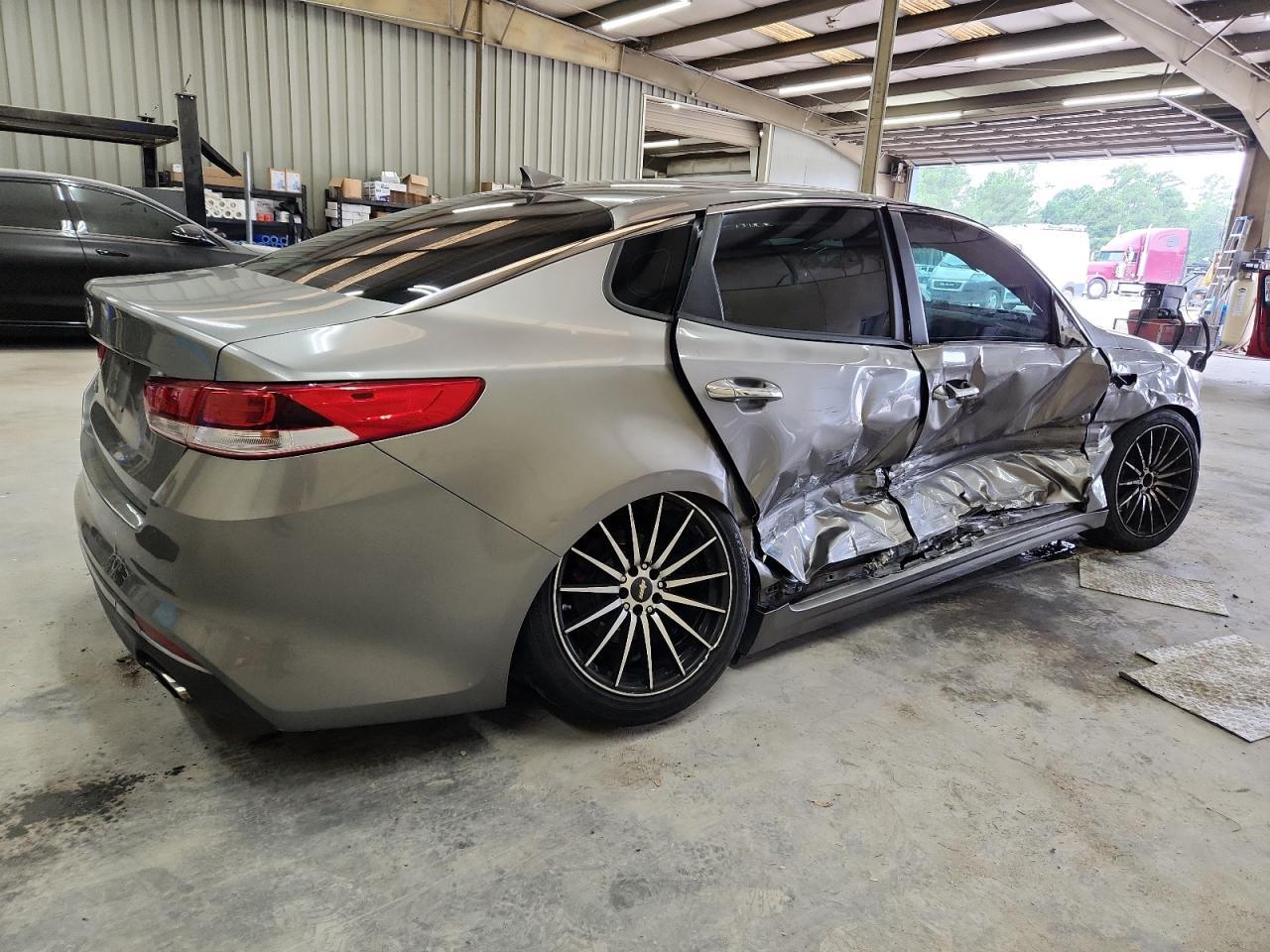 2017 KIA OPTIMA
