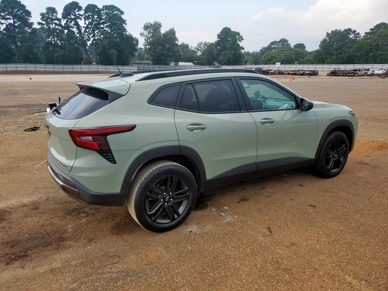 2025 CHEVROLET TRAX