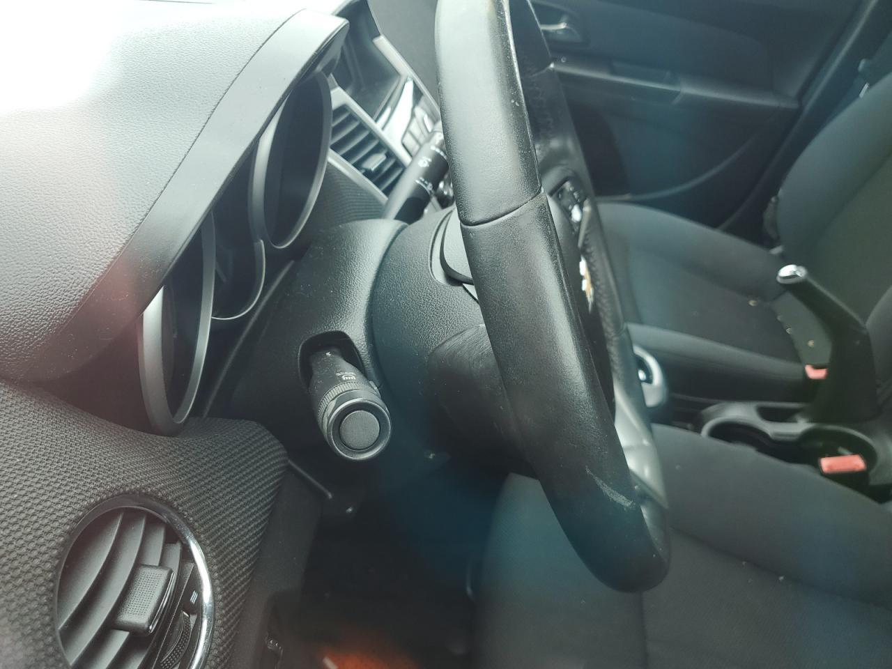 2011 CHEVROLET CRUZE