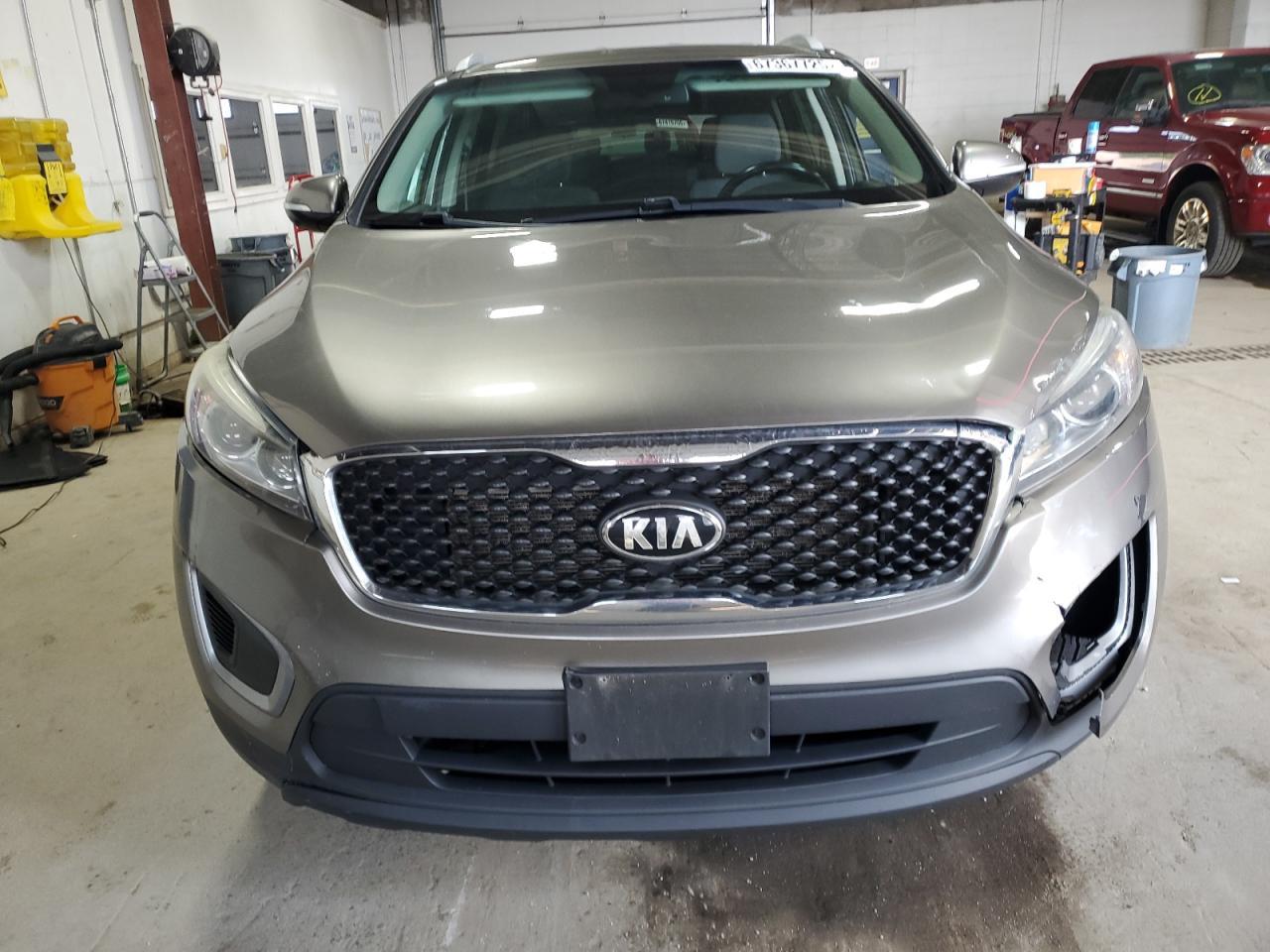 2016 KIA SORENTO